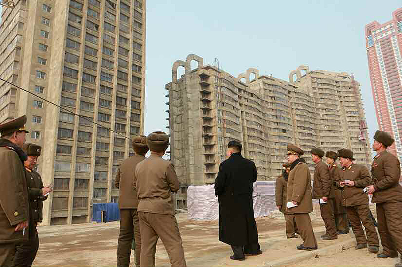 Illustration for article titled Así es por dentro el remodelado avión de la era soviética de Kim Jong-un